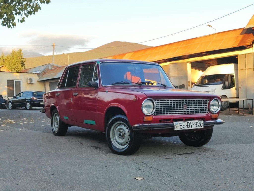 Lada (VAZ) 2101, 1.3 L, 1972 il, 300 000 km 55-BV-926 — Avtomobillər, Şəki (4)