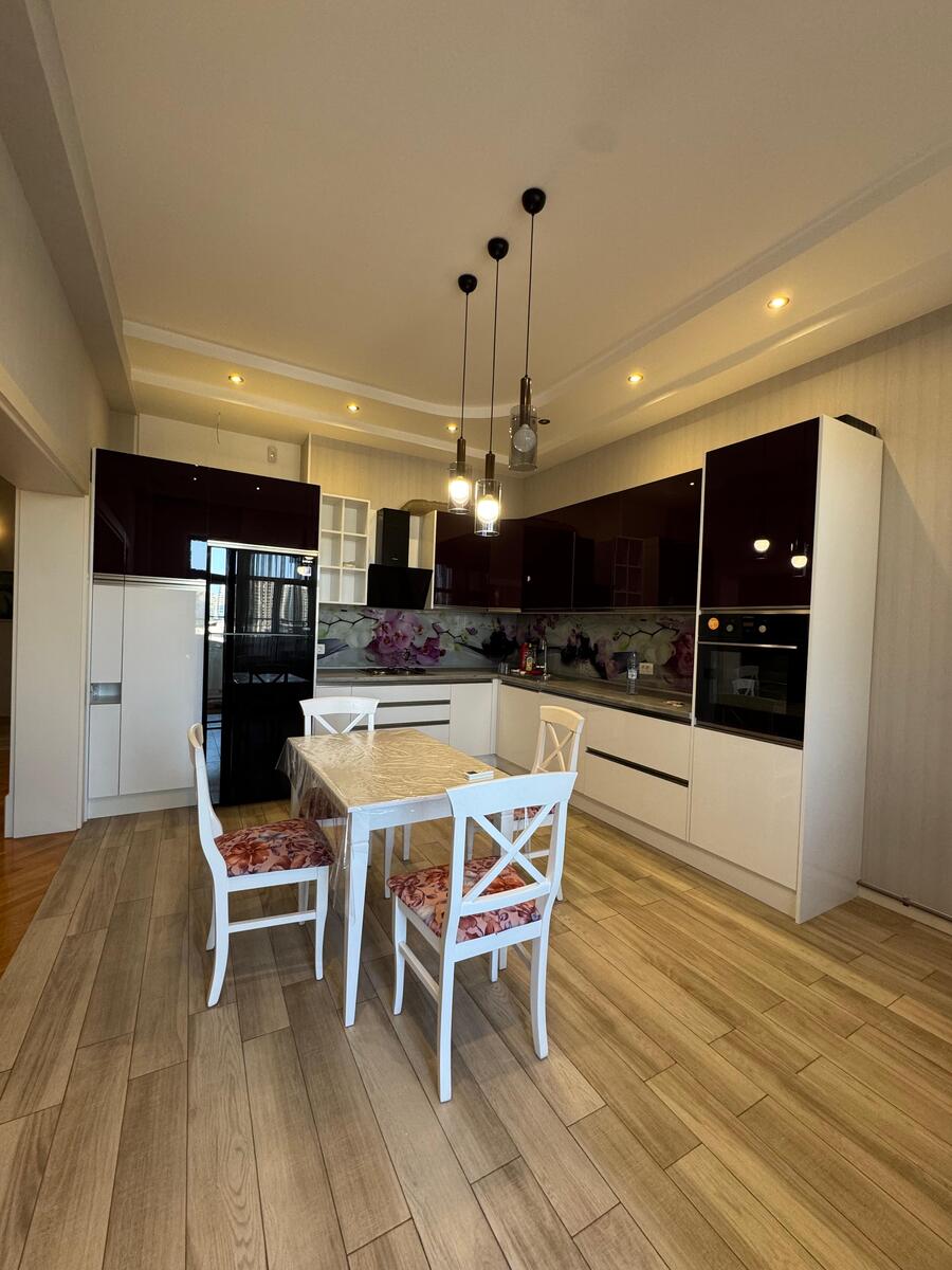 İcarəyə verilir 3 otaqlı yeni tikili 140 m² — Mənzil, Bakı (6)