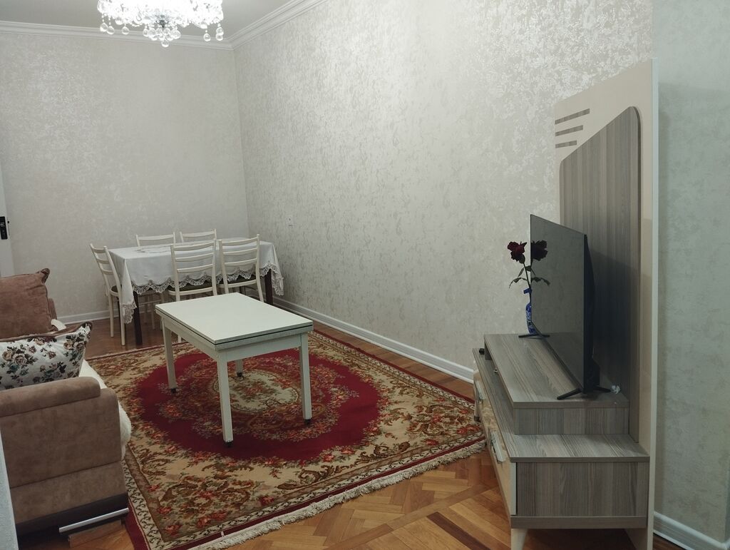 Gence prospektinde en hundur yede, Leningrad proektli ganuni 3 otaq — Mətbəx mobilyası, Bakı (10)