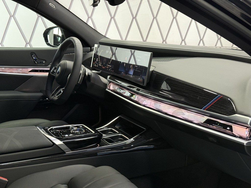 BMW 740, 3.0 L, 2025 il, 6 000 km — Avtomobillər, Bakı (8)