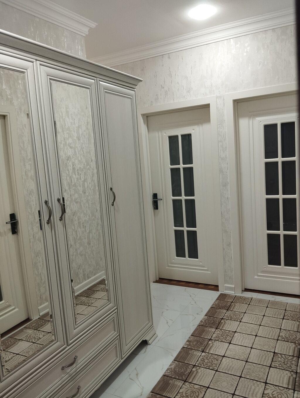 Gence prospektinde en hundur yede, Leningrad proektli ganuni 3 otaq — Mətbəx mobilyası, Bakı (7)