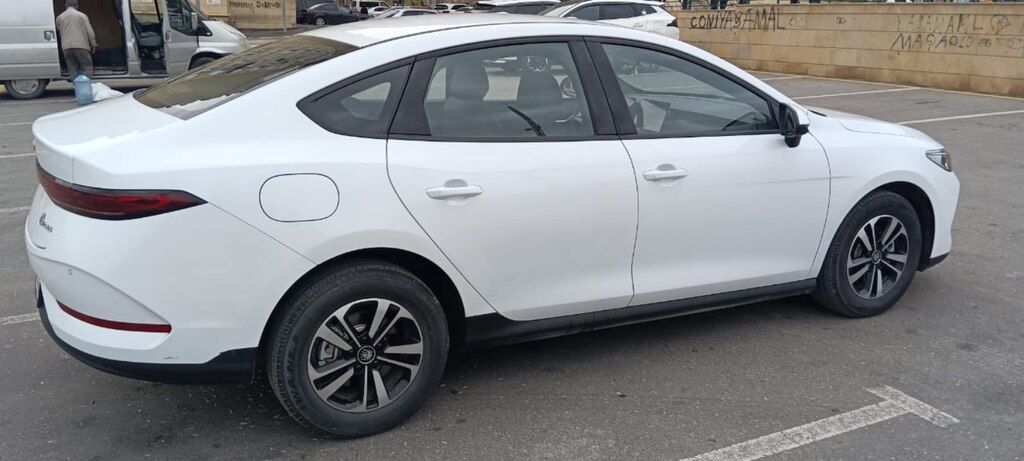BYD Qin Plus, 1.5 L, 7.68 kWh, 2025 il, 9 798 km — Avtomobillər, Bakı (12)