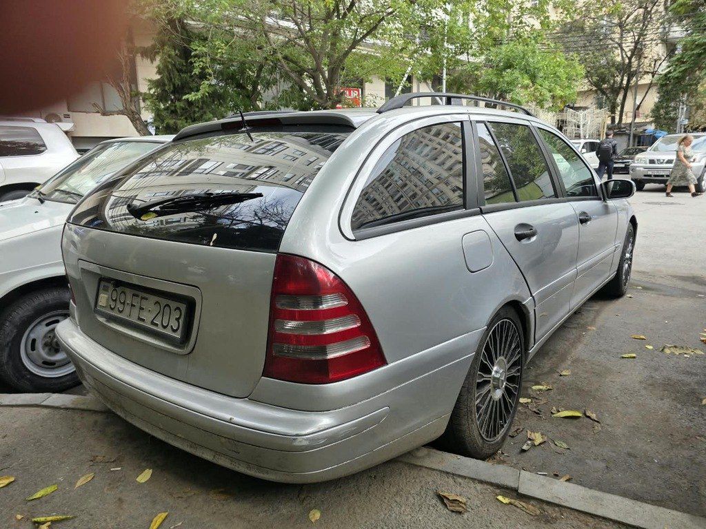 Mercedes C 200, 2.2 L, 2001 il, 700 000 km 99-FE-203 — Avtomobillər, Bakı (2)