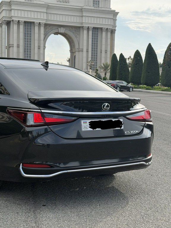 Lexus ES 300h, 2.5 L, 1.3 kWh, 2023 il, 57 000 km — Avtomobillər, Gəncə (7)