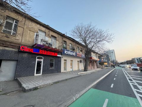 Satılır 1 otaqlı köhnə tikili 40 m² — Bakı