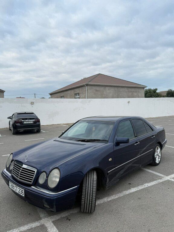 Mercedes E 320, 3.2 L, 1996 il, 350 500 km 88-CT-236 — Avtomobillər, Bakı (2)