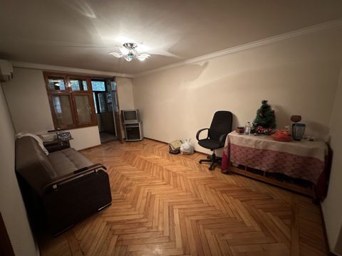 Satılır 2 otaqlı köhnə tikili 45 m² — Bakı