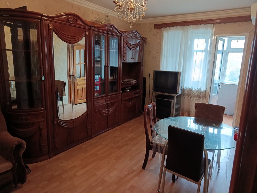 4-otaqlı mənzil kirayə verilir, 4-cü mkr., 1 m² — Mənzil, Bakı (7)