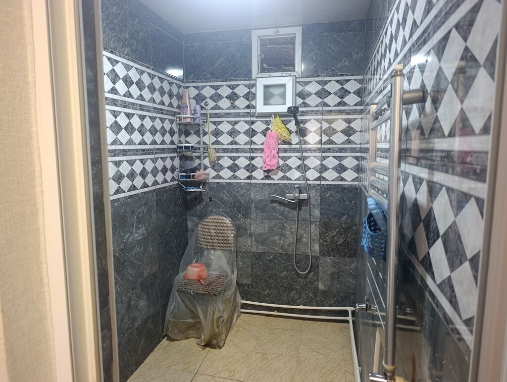 Yeni Ramanada Şuşa qəsəbəsinə çatmamış Pətək və Araz supermarket in — Mənzil, Digah (8)