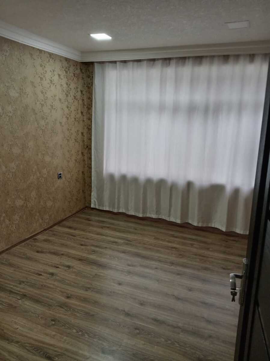 Satılır 5 otaqlı köhnə tikili 96 m² — Mənzil, Gəncə (9)