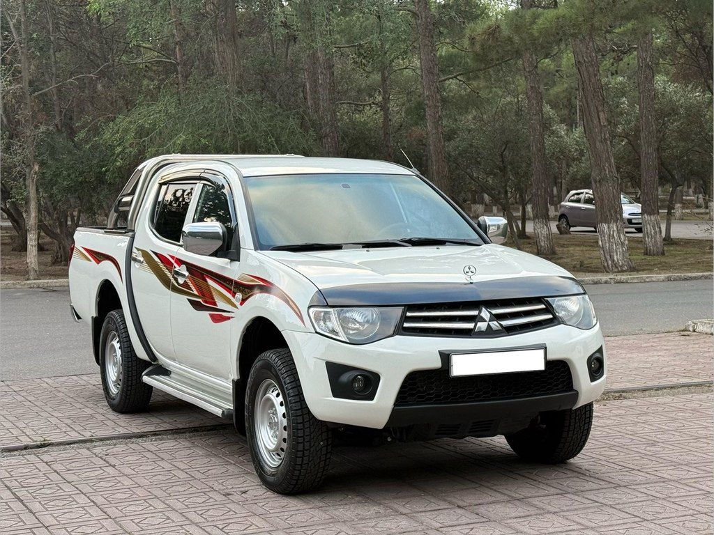 Mitsubishi L200, 2.5 L, 2012 il, 196 000 km — Avtomobillər, Bakı (2)