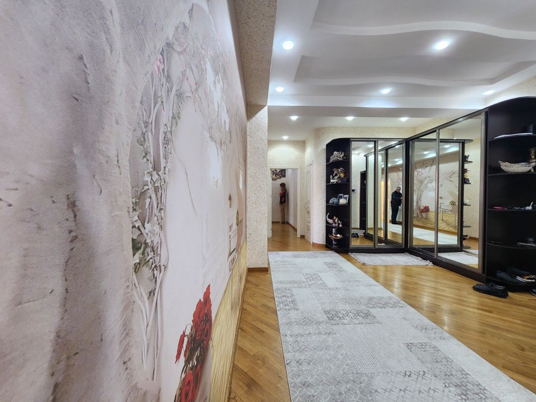 Satılır 5 otaqlı yeni tikili 240 m² — Mənzil, Bakı (8)