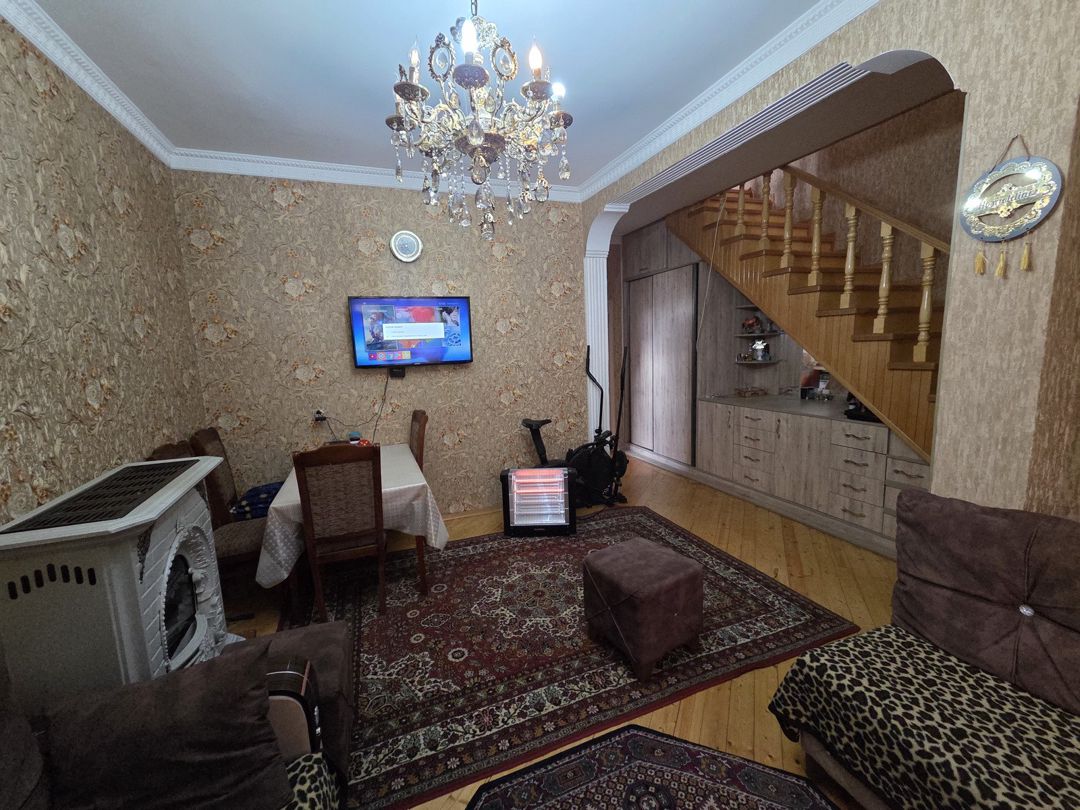 Satılır 3 otaqlı həyət evi/bağ evi 150 m² — Ev, villa, Bakı (2)