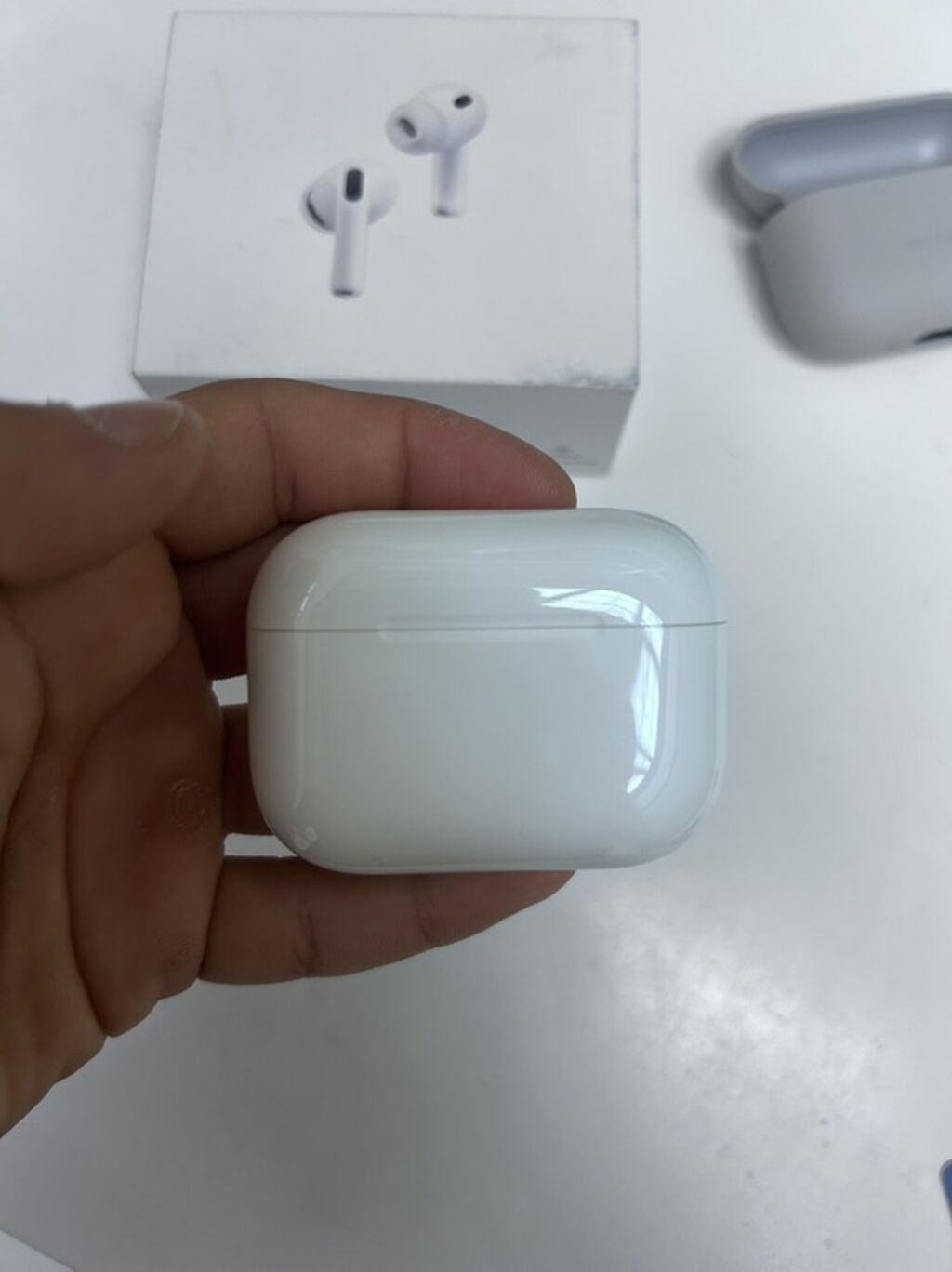 Airpods pro 3 noqte cizigsiz resmi magazadan alinib beyenilmeyib geri — Qulaqcıqlar, Bakı (2)