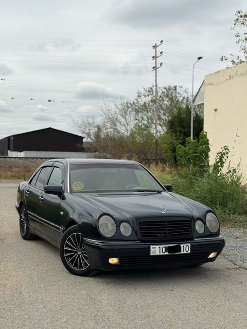 Mercedes E 230, 2.3 L, 1998 il, 458 000 km — Şirvan