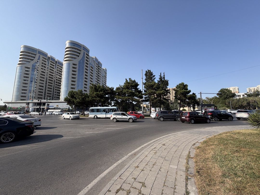 Satılır 4 otaqlı köhnə tikili 100 m² — Mənzil, Bakı (3)