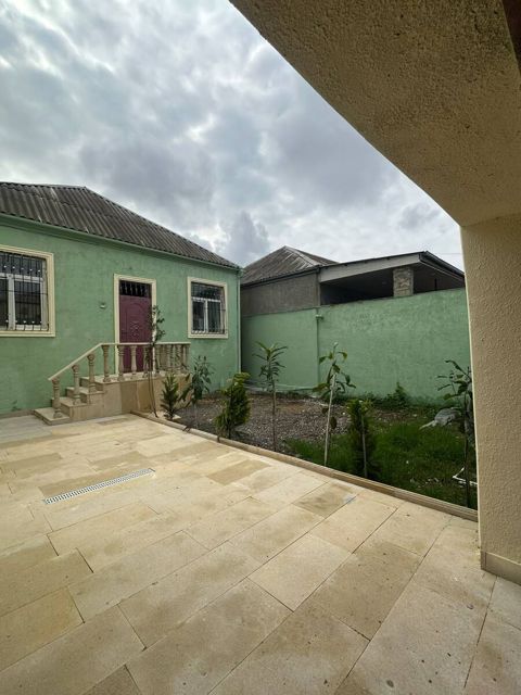 Satılır 3 otaqlı həyət evi/bağ evi 110 m² — 88 000 ₼ · Bakı · Ev, villa Satılır 3 otaqlı həyət evi/bağ evi 110 m² — Bakı