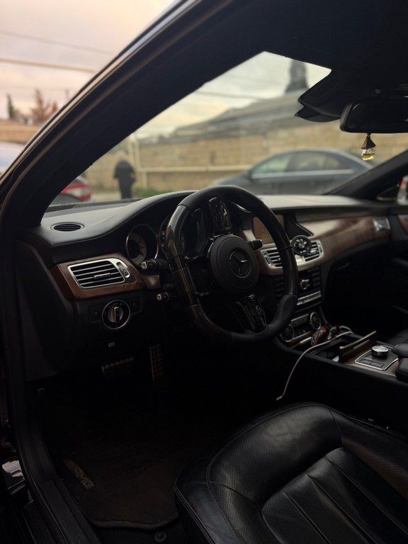 Mercedes CLS 500 4MATIC, 4.7 L, 2013 il, 180 000 km 77-OM-470 — Avtomobillər, Bakı (9)