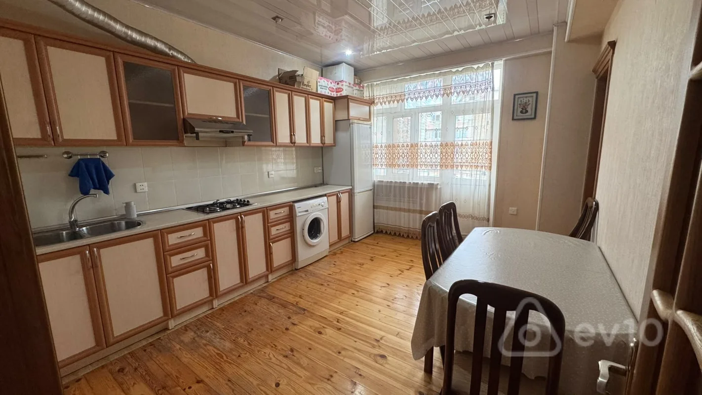 3 otaqlı mənzil, 120 m², Məhəmməd Hadi — kirayə — Mənzil, Bakı (9)