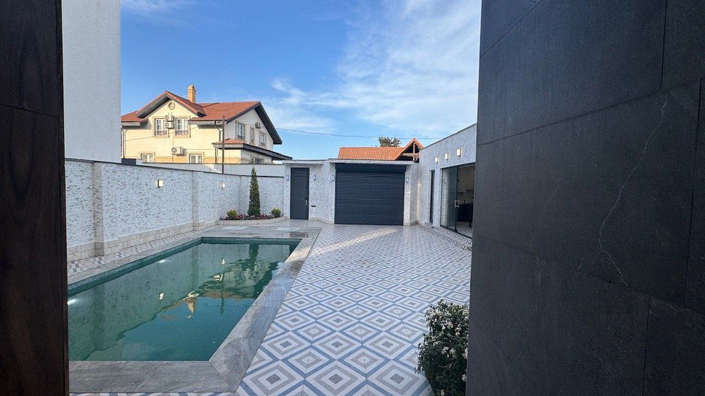 Satılır 5 otaqlı həyət evi/bağ evi 200 m² — Ev, villa, Bakı (7)