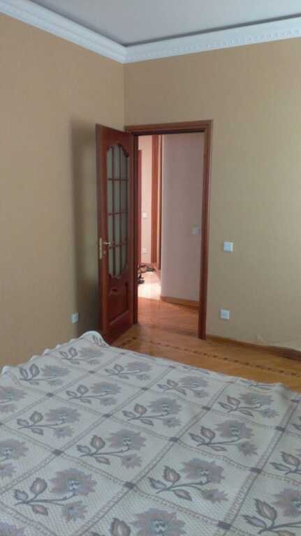 Satılır 5 otaqlı yeni tikili 200 m² — Mənzil, Bakı (4)
