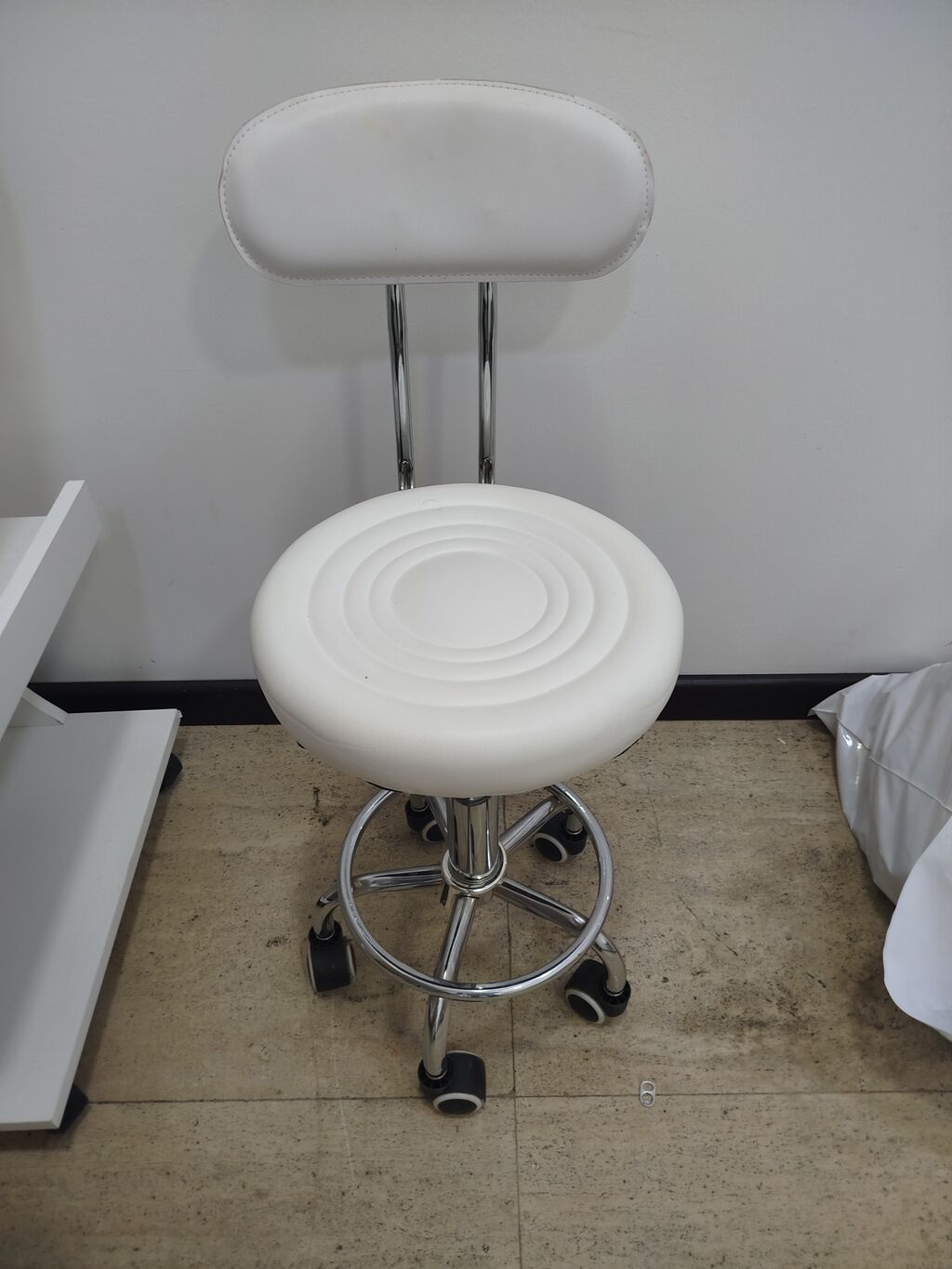 Cəmi 1 ay işlənib. 4 əşya (kuşetka, işıq, stul, tumbuçka) birlikdə 250 — Salon mebeli, Bakı (2)