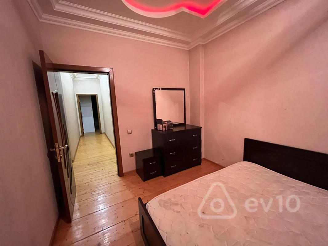 3 otaqlı mənzil, 130 m², Əbdülvahab Salamzadə küç. — kirayə — Mənzil, Bakı (11)