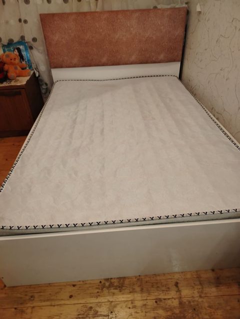 ((0552))*Asya* Qiymet.200 azn. Taxt ölçu. 2.05/1.45. Bazalidi. Heç bir — 200 ₼ · Bakı · Yataqlar ((0552))*Asya* Qiymet.200 azn. Taxt ölçu. 2.05/1.45. Bazalidi. Heç bir — Bakı