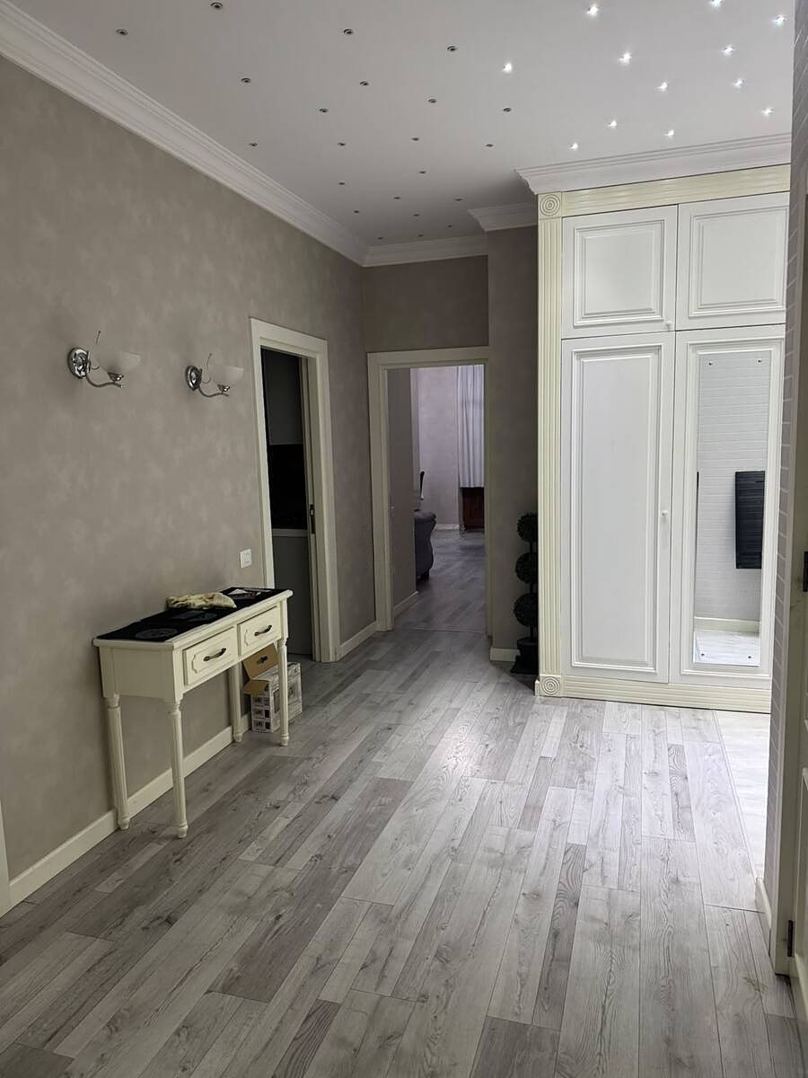 İcarəyə verilir 3 otaqlı yeni tikili 120 m² — Mənzil, Bakı (11)