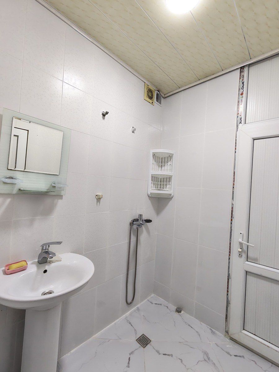 İcarəyə verilir 2 otaqlı köhnə tikili 46 m² — Mənzil, Bakı (2)