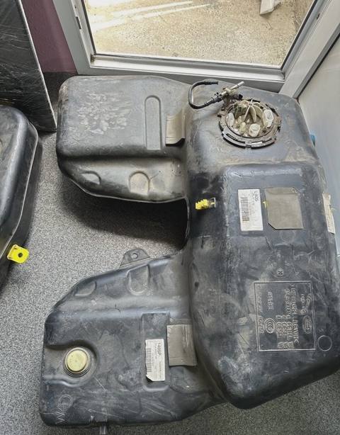 Benzin çəni Land Rover Range Rover modelləri üçün — Range Rover Parts Baku