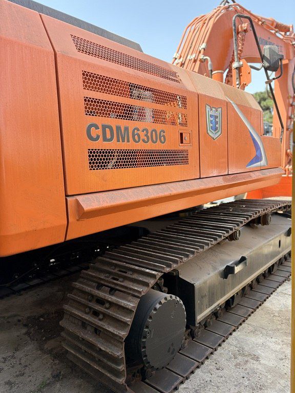 Tırtıllı Ekskavator "Lonkıng CDM6306", 2025 il — İnşaat texnikası, Bakı (5)