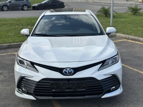 Toyota Camry, 2.5 L, 1.6 kWh, 2023 il, 50 100 km — Bakı