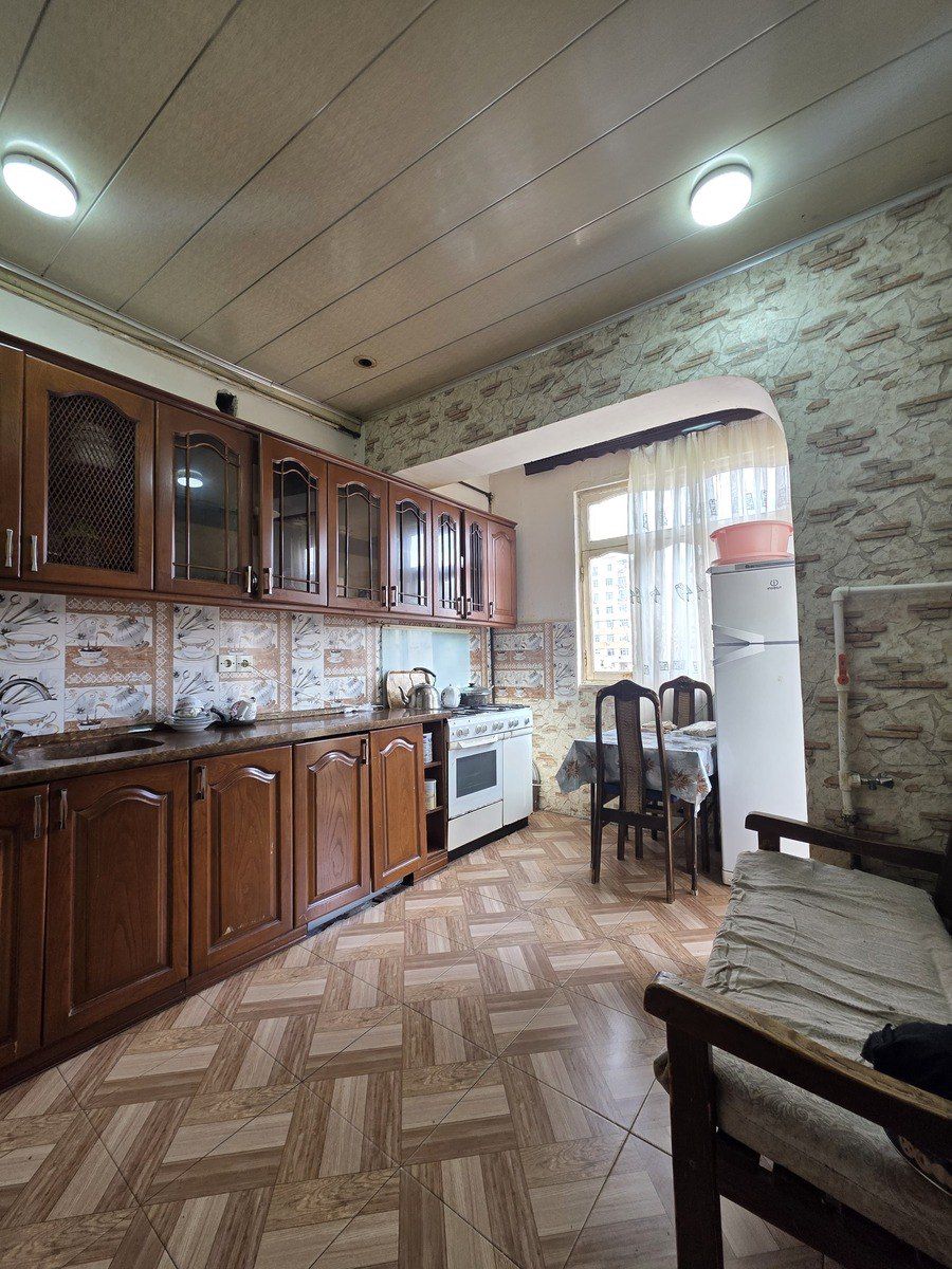 Satılır 5 otaqlı köhnə tikili 125 m² — Mənzil, Bakı (9)