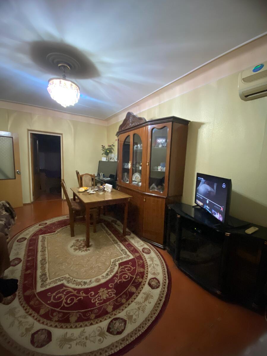 Satılır 3 otaqlı köhnə tikili 73 m² — Mənzil, Bakı (2)