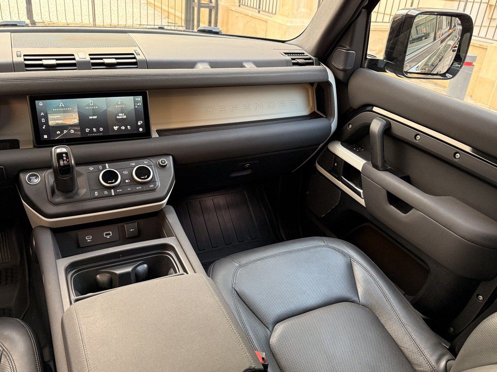 Land Rover Defender, 2.0 L, 2022 il, 49 000 km — Avtomobillər, Bakı (11)