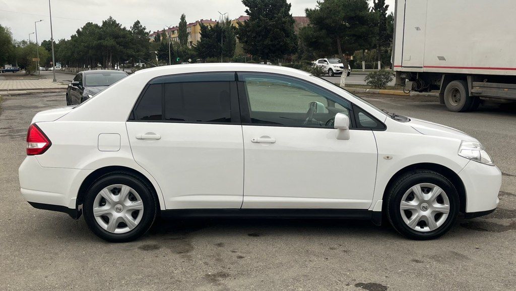 Nissan Tiida, 1.5 L, 2011 il, 78 000 km — Avtomobillər, Bakı (9)