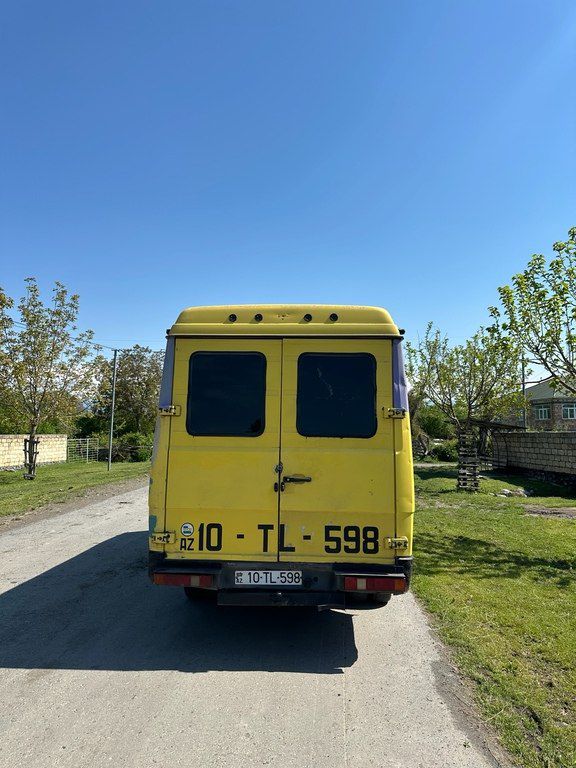 Mercedes 508, 2.9 L, 1991 il, 111 111 km 10-TL-598 — Avtomobillər, Zaqatala (4)