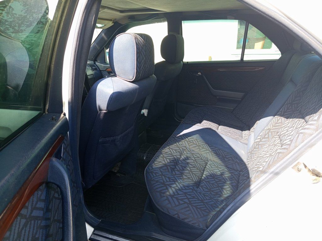Mercedes C 250, 2.5 L, 1995 il, 880 000 km 10-TR-922 — Avtomobillər, Beyləqan (9)