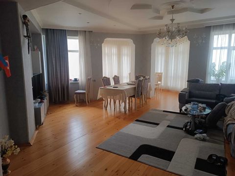 Satılır 3 otaqlı yeni tikili 100 m² — Bakı