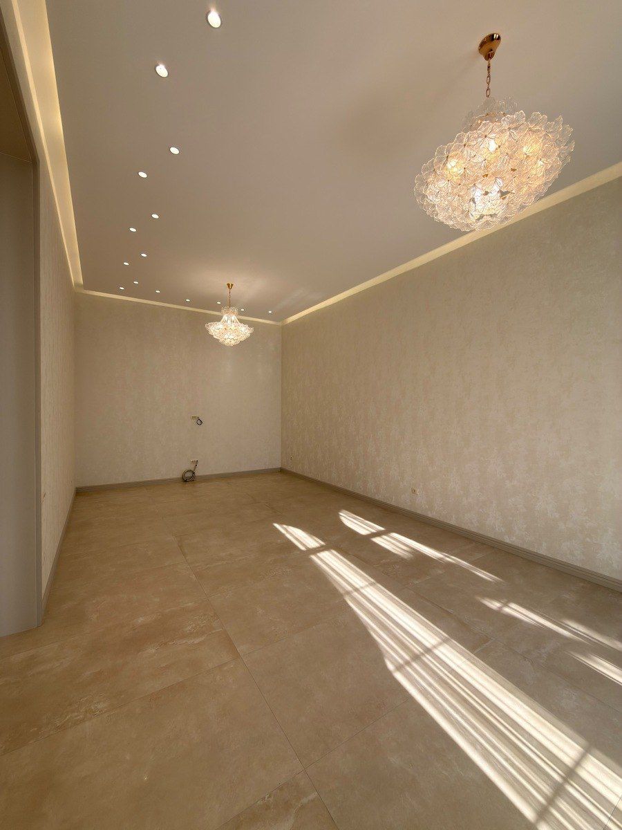 Satılır 5 otaqlı həyət evi/bağ evi 220 m² — Ev, villa, Bakı (9)