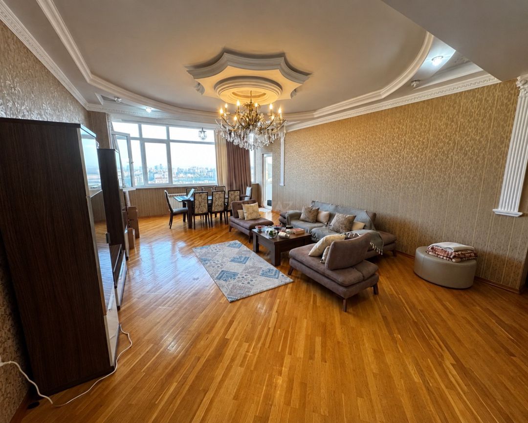 Satılır 3 otaqlı yeni tikili 125 m² — Mənzil, Bakı