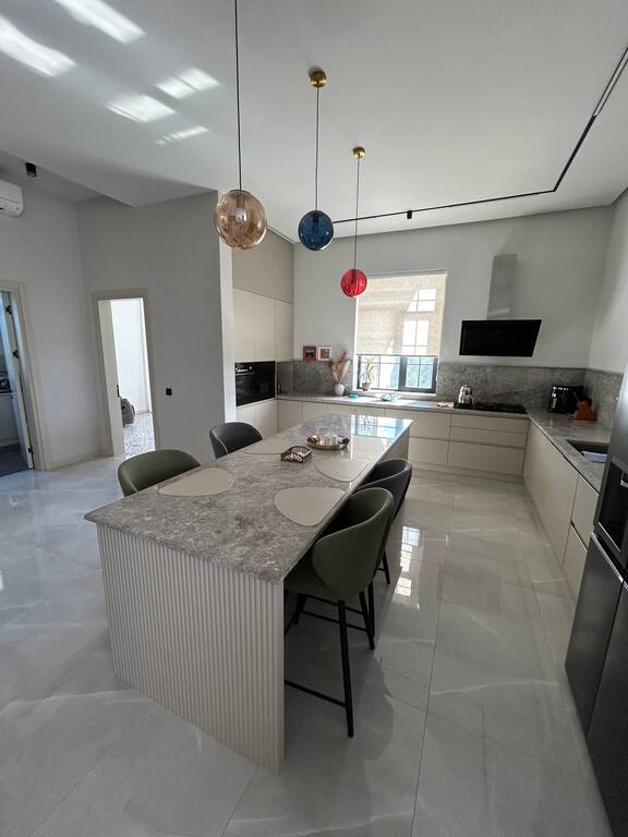 Satılır 5 otaqlı həyət evi/bağ evi 600 m² — Ev, villa, Bakı (2)