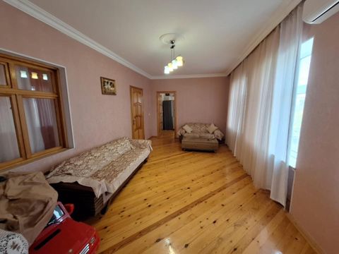 Satılır 5 otaqlı həyət evi/bağ evi 290 m² — Bakı