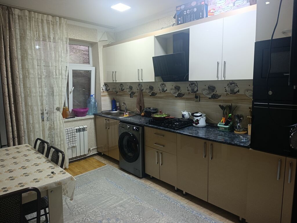 Yeni Ramanada Şuşa qəsəbəsinə çatmamış Pətək və Araz supermarket in — Mənzil, Digah (3)