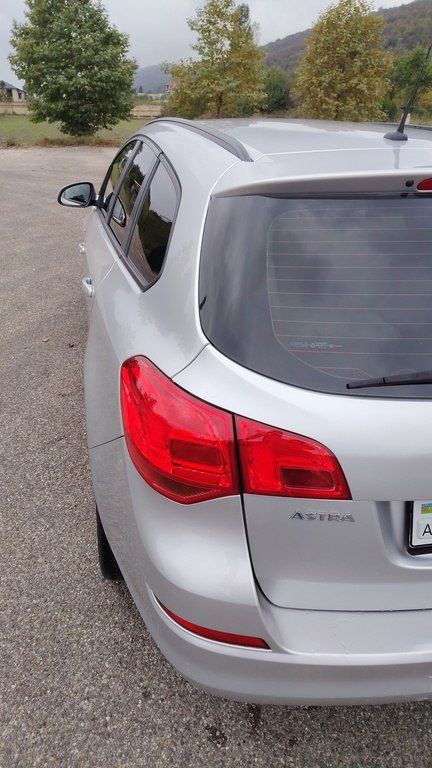 Opel Astra, 1.4 L, 2011 il, 238 000 km — Avtomobillər, Qusar (6)