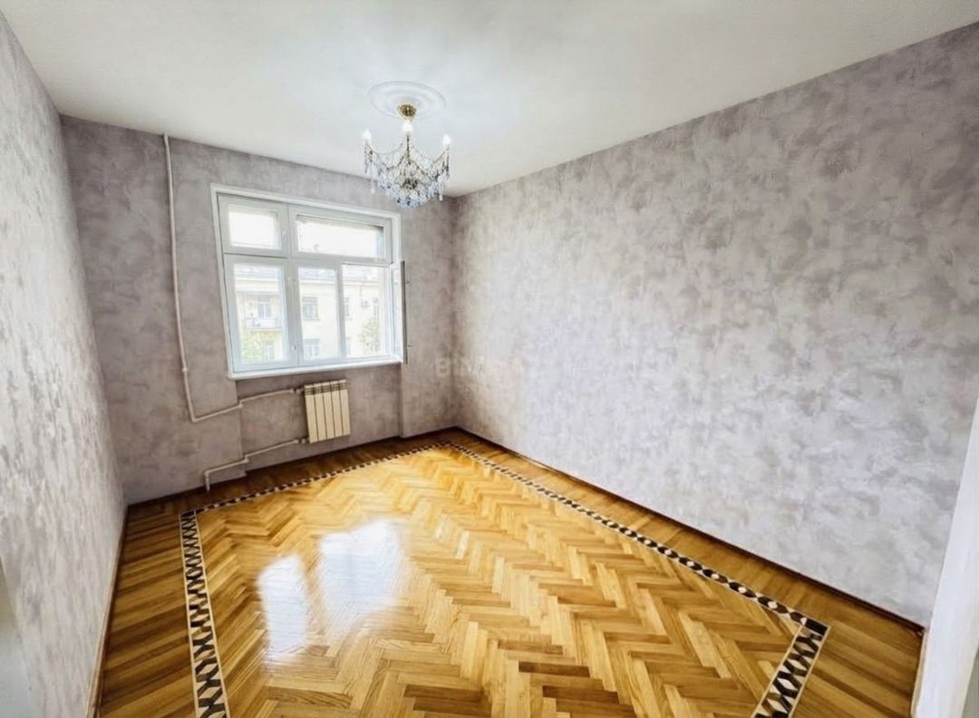 Satılır 3 otaqlı köhnə tikili 80 m² — Mənzil, Bakı