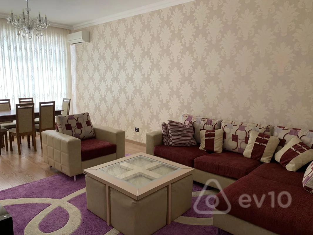 2 otaqlı mənzil, 95 m², Sabit Orucov küçəsi — kirayə — Mənzil