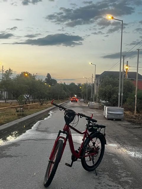 Şəhər və yüngül off-road üçün çoxfunksiyalı velosiped - Rəng: qırmızı — 180 ₼ · Şirvan · Yol velosipedləri Şəhər və yüngül off-road üçün çoxfunksiyalı velosiped - Rəng: qırmızı — Şirvan