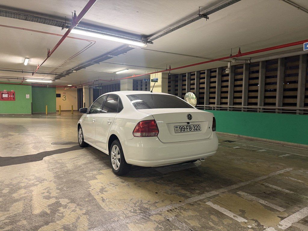 Volkswagen Polo, 1.6 L, 2013 il, 164 000 km 99-FB-320 — Avtomobillər, Bakı (9)